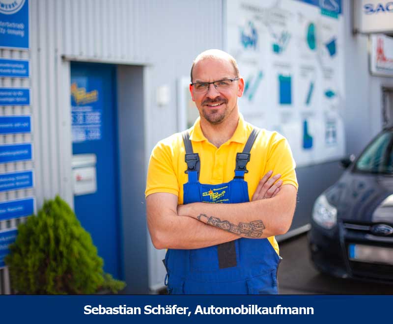 Sebastian Schäfer, Automobilkaufmann